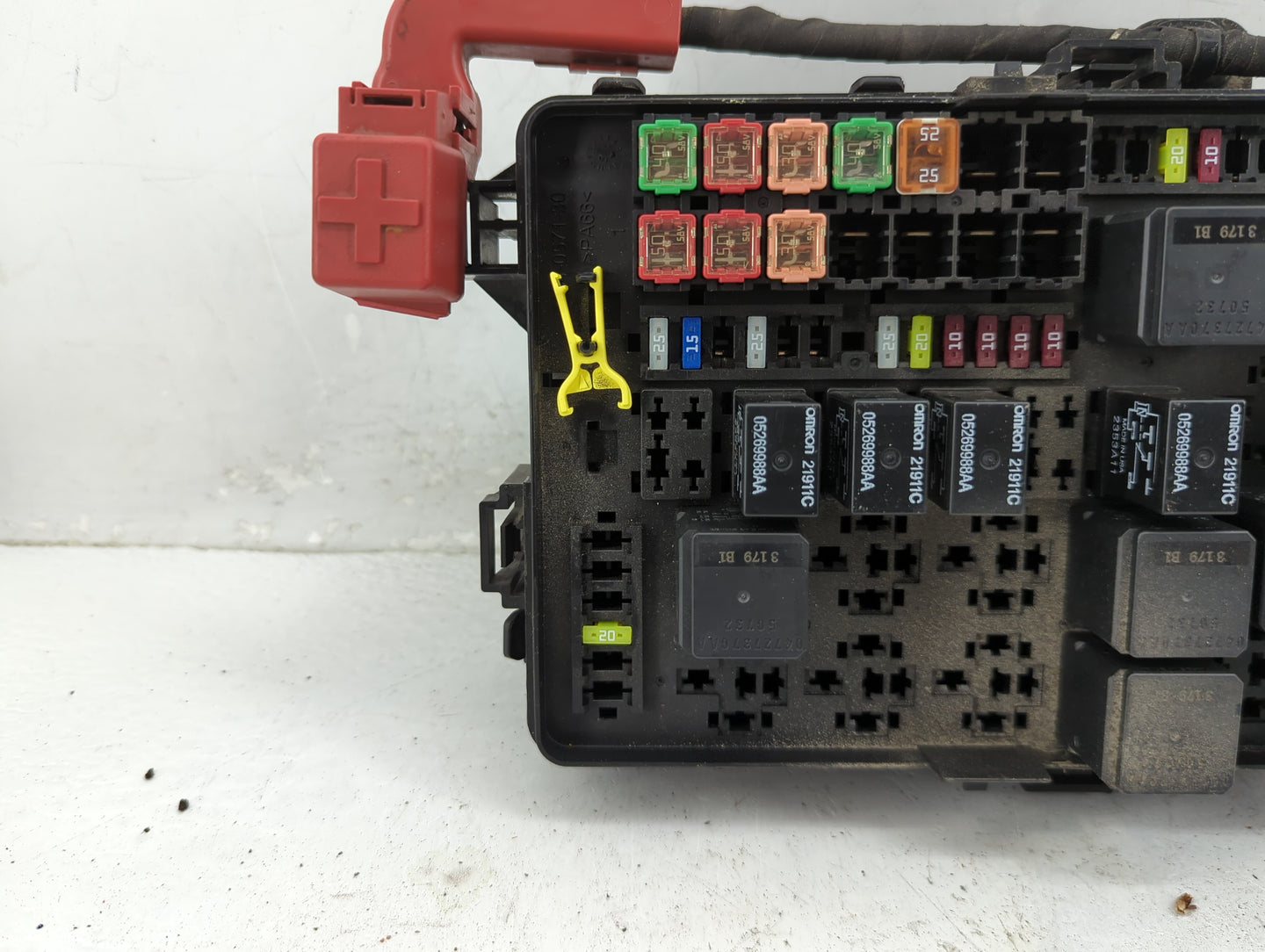 2012-2014 Dodge Charger Fusebox Fuse Box Panel Relay Module P/N:P68202733AB P68202713AB Fits Fits 2012 2013 2014 OEM Used Au