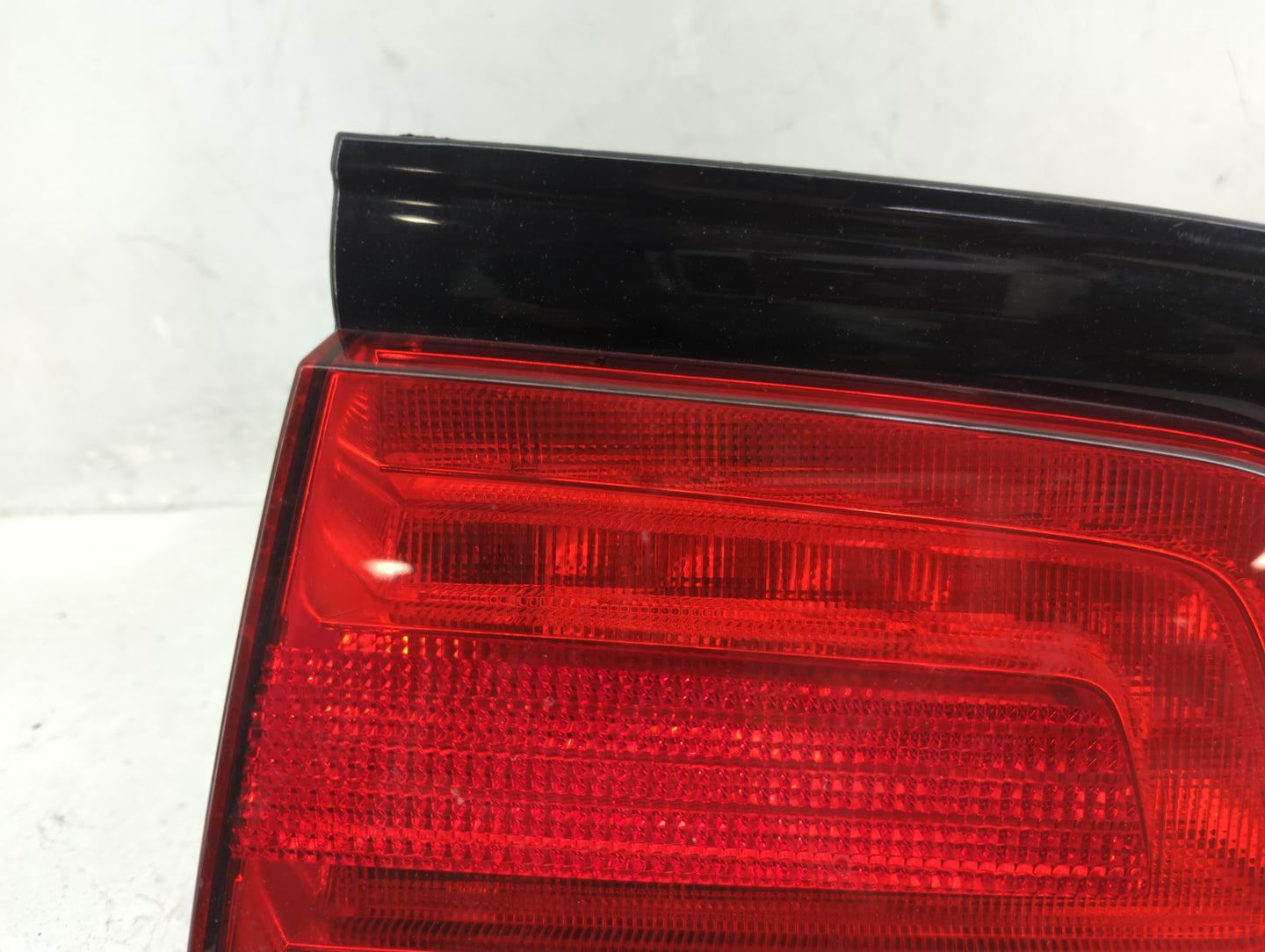 2011-2014 Dodge Charger Tail Light Assembly Passenger Right OEM P/N:57010414AF Fits Fits 2011 2012 2013 2014 OEM Used Auto P