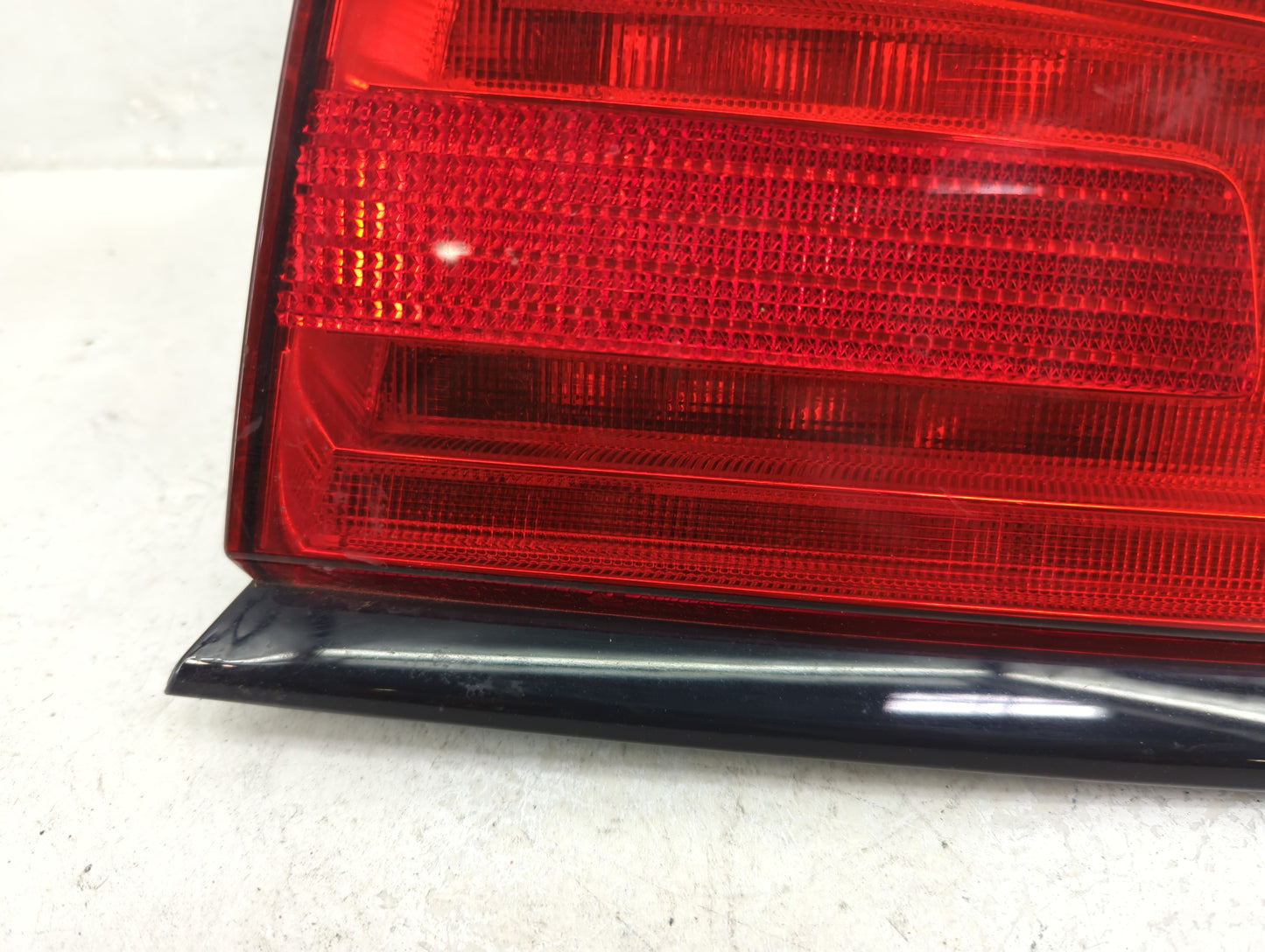 2011-2014 Dodge Charger Tail Light Assembly Passenger Right OEM P/N:57010414AF Fits Fits 2011 2012 2013 2014 OEM Used Auto P