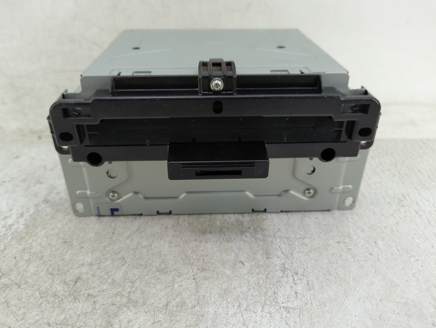 2013-2014 Dodge Charger Radio AM FM Cd Player Receiver Replacement P/N:P05091366AI Fits Fits 2013 2014 OEM Used Auto Parts -