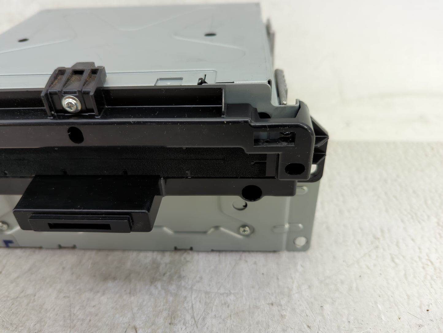 2013-2014 Dodge Charger Radio AM FM Cd Player Receiver Replacement P/N:P05091366AI Fits Fits 2013 2014 OEM Used Auto Parts -