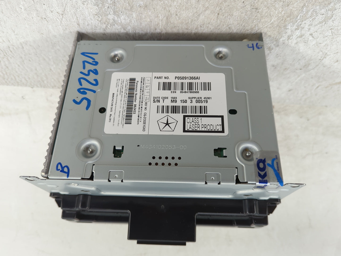 2013-2014 Dodge Charger Radio AM FM Cd Player Receiver Replacement P/N:P05091366AI Fits Fits 2013 2014 OEM Used Auto Parts -