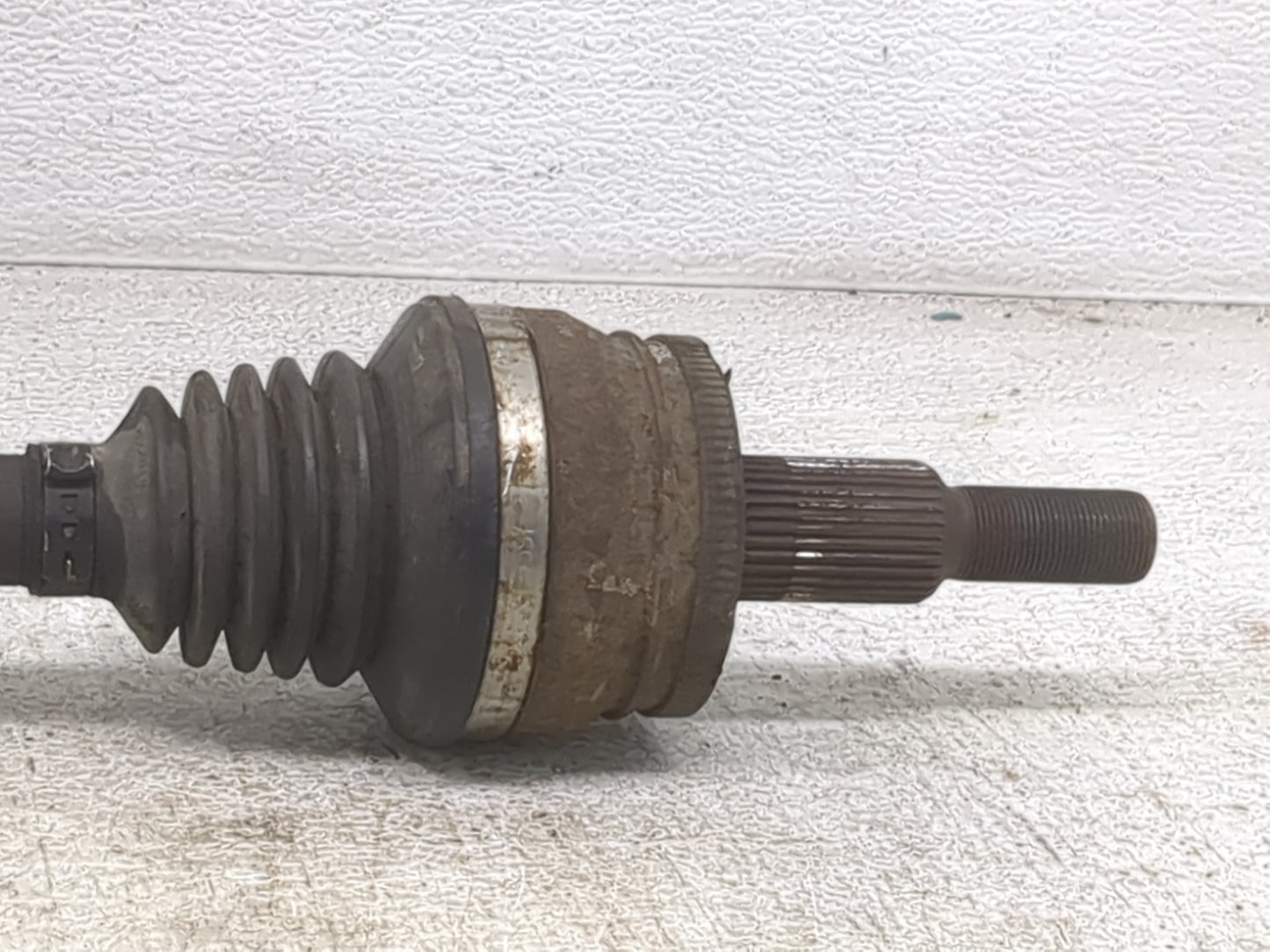 2011-2014 Dodge Charger Axle Shaft Rear Driver Cv C/v - Oemusedautoparts1.com