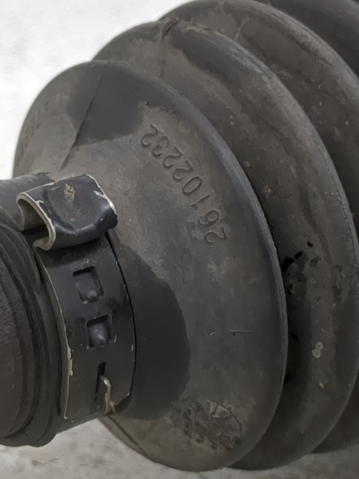 2011-2014 Dodge Charger Axle Shaft Rear Driver Cv C/v - Oemusedautoparts1.com