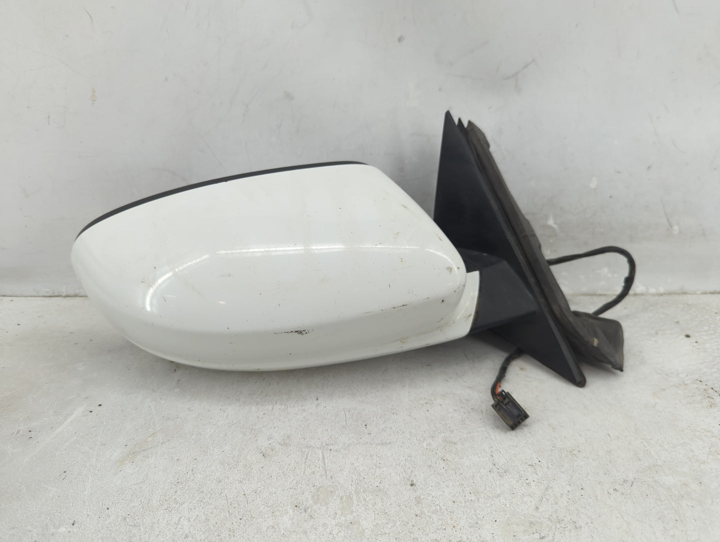 2011-2014 Dodge Charger Passenger Side View Mirror - Right Door Mirror OEM Used - Oemusedautoparts1.com