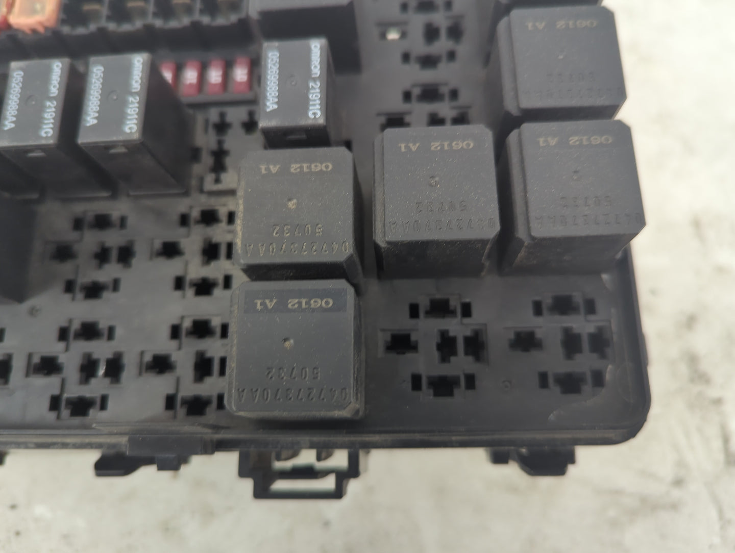 2012-2014 Dodge Charger Fusebox Fuse Box Panel Relay Module P/N:7154-7411-30 Fits Fits 2012 2013 2014 OEM Used Auto Parts - 