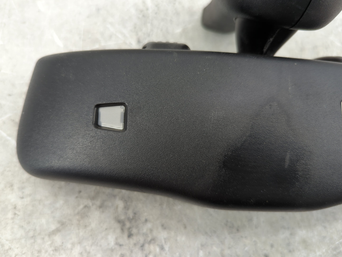 2014 Dodge Charger Interior Rear View Mirror Replacement OEM P/N:113012 905-2863, 57010495AB, 026542 Fits OEM Used Auto Part