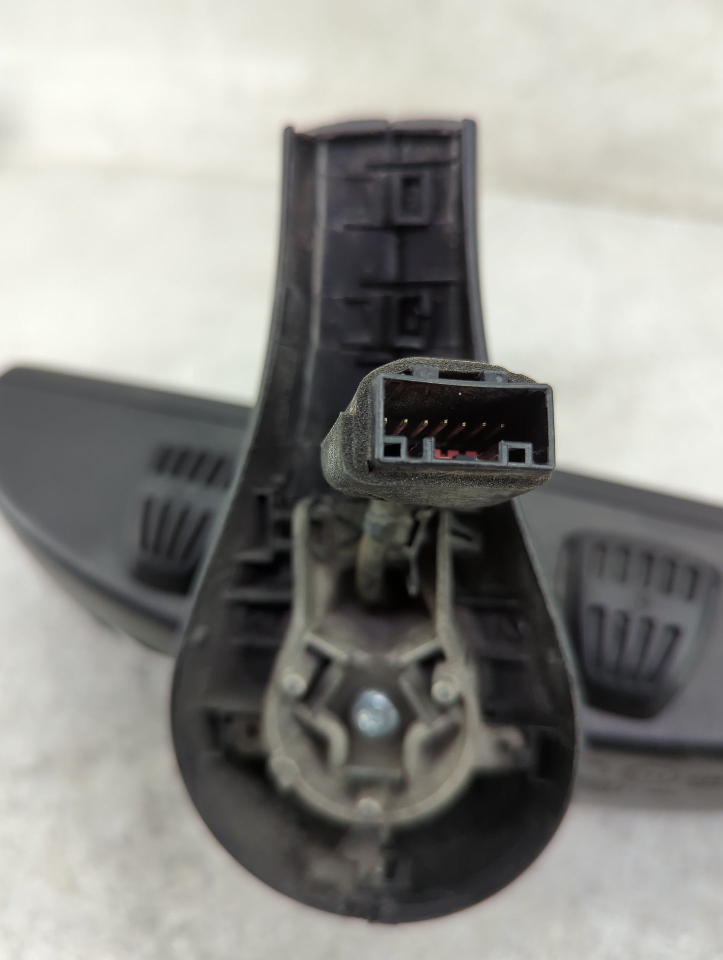 2011-2014 Dodge Charger Interior Rear View Mirror Replacement OEM P/N:052417 905-4811 57010495AC Fits OEM Used Auto Parts - 