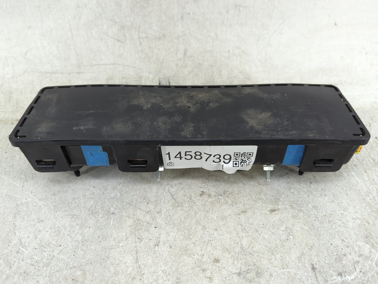 2015-2022 Dodge Charger Air Bag Driver Left Knee OEM P/N:P05057792AH TDKLI2132B0831 Fits OEM Used Auto Parts - Oemusedautopa