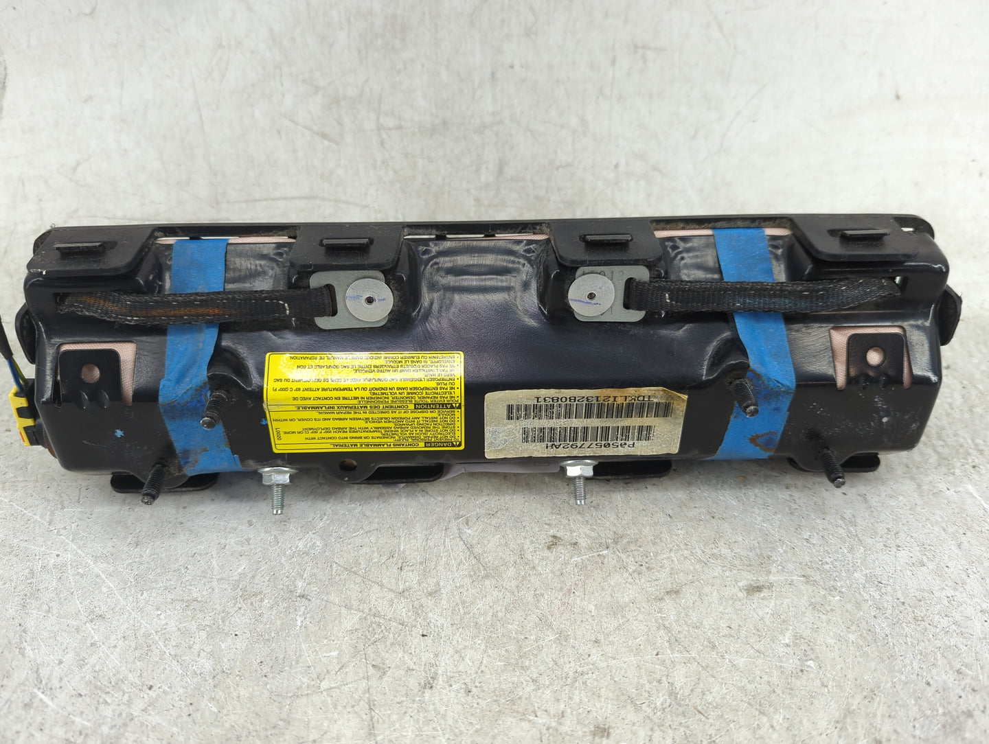 2015-2022 Dodge Charger Air Bag Driver Left Knee OEM P/N:P05057792AH TDKLI2132B0831 Fits OEM Used Auto Parts - Oemusedautopa