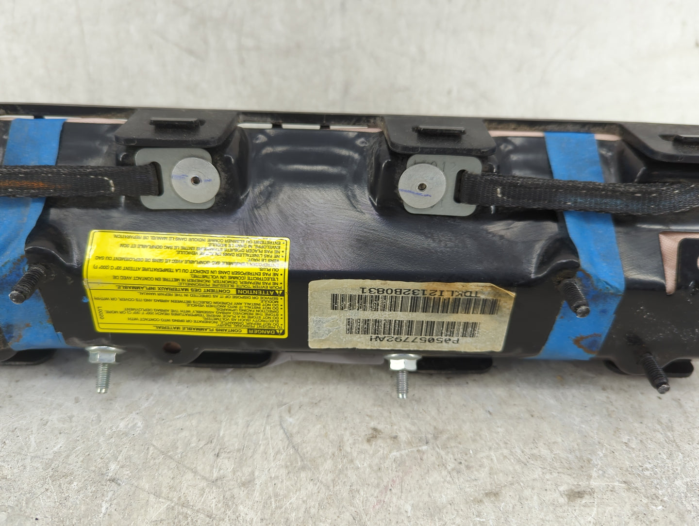 2015-2022 Dodge Charger Air Bag Driver Left Knee OEM P/N:P05057792AH TDKLI2132B0831 Fits OEM Used Auto Parts - Oemusedautopa