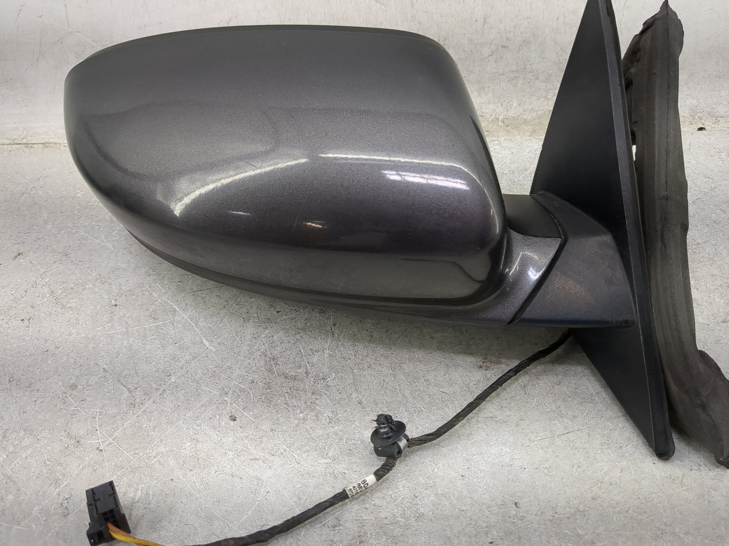 2011-2014 Dodge Charger Passenger Side View Mirror - Right Door Mirror OEM Used - Oemusedautoparts1.com