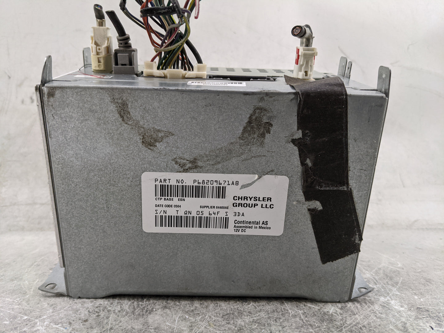 2013-2014 Dodge Charger Radio AM FM Cd Player Receiver Replacement P/N:P68209671AB A2C0018140O Fits Fits 2013 2014 OEM Used 