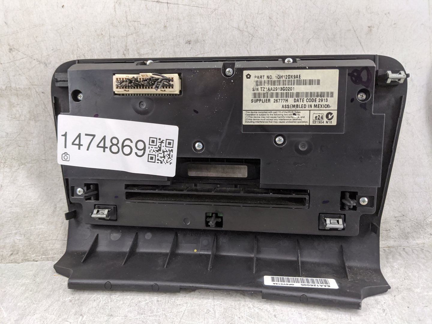 2013-2014 Dodge Charger Climate Control Module Temperature AC/Heater Replacement P/N:1QH12DX9AE Fits Fits 2013 2014 OEM Used