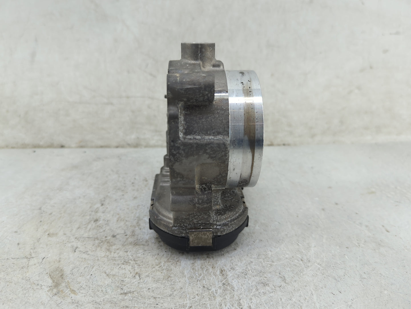 2011-2022 Dodge Charger Throttle Body P/N:05184349AC 0280750570 Fits OEM Used Auto Parts - Oemusedautoparts1.com