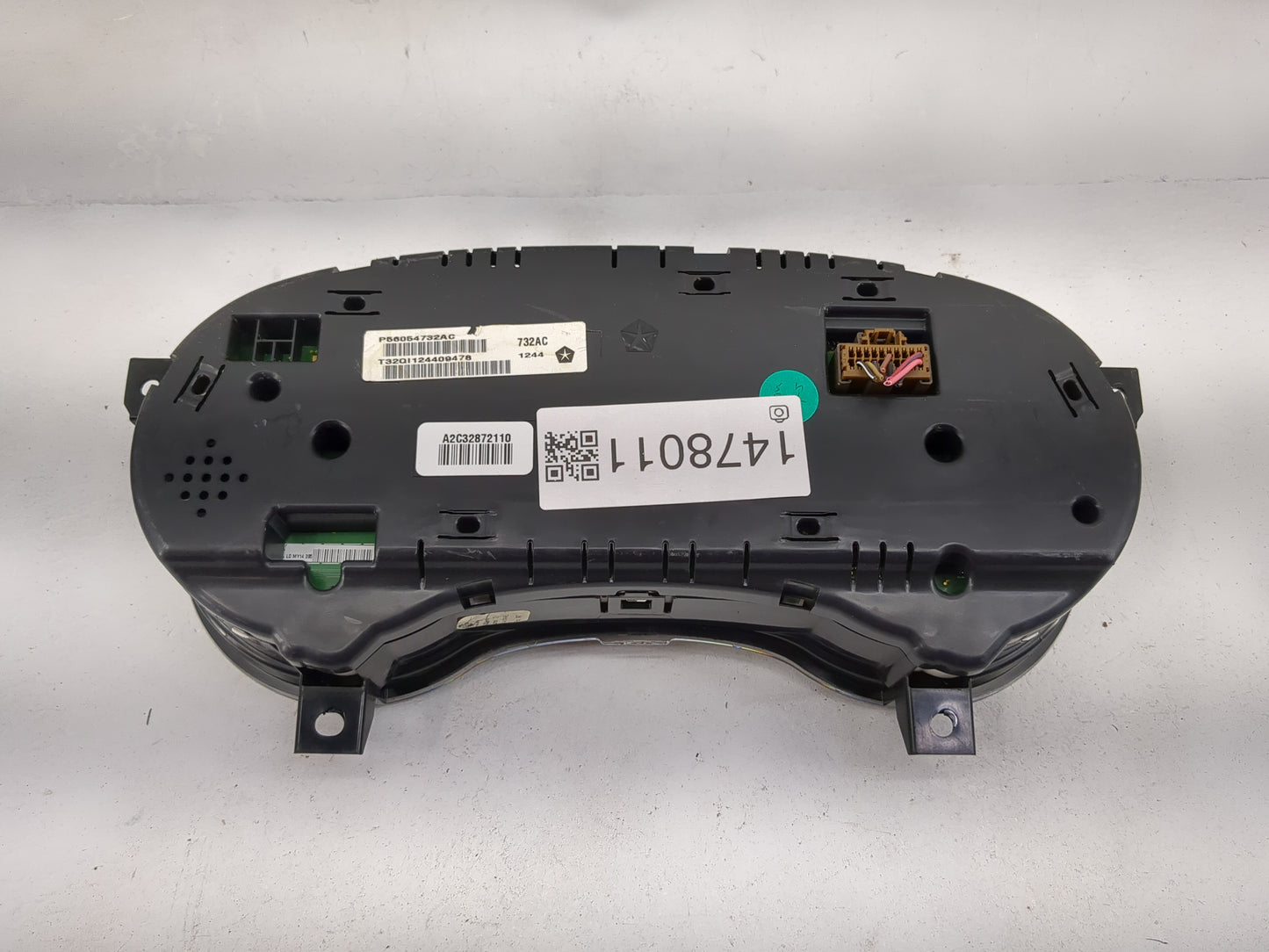 2014 Dodge Charger Instrument Cluster Speedometer Gauges P/N:P56054732AC A2C32872110 Miles: Fits OEM Used Auto Parts - Oemus