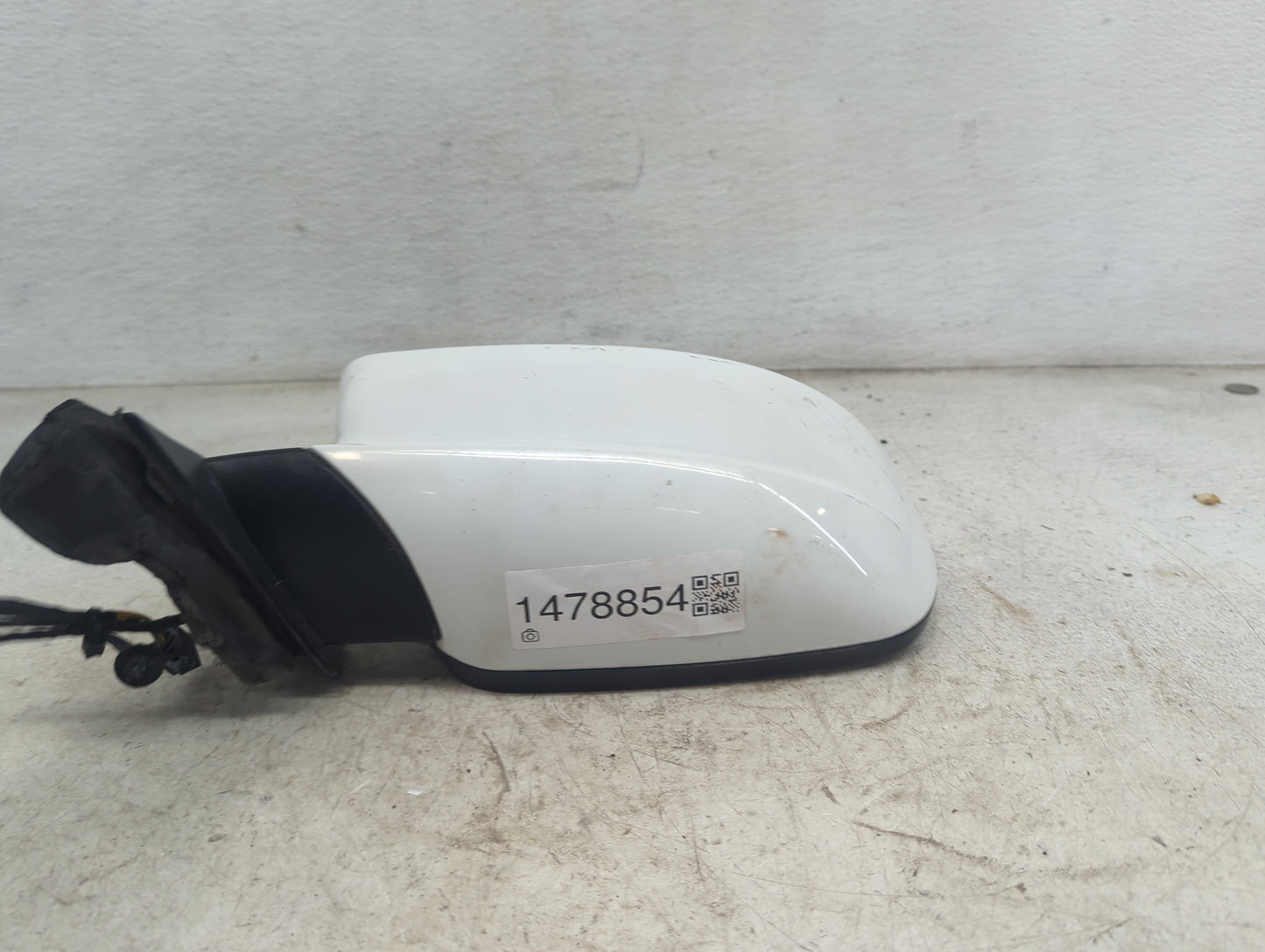 2011-2014 Dodge Charger Driver Side View Mirror - Left Door Mirror OEM Used - Oemusedautoparts1.com