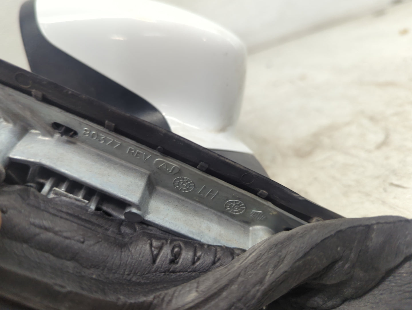 2011-2014 Dodge Charger Driver Side View Mirror - Left Door Mirror OEM Used - Oemusedautoparts1.com