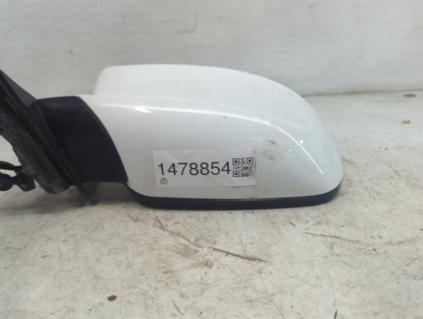 2011-2014 Dodge Charger Driver Side View Mirror - Left Door Mirror OEM Used - Oemusedautoparts1.com
