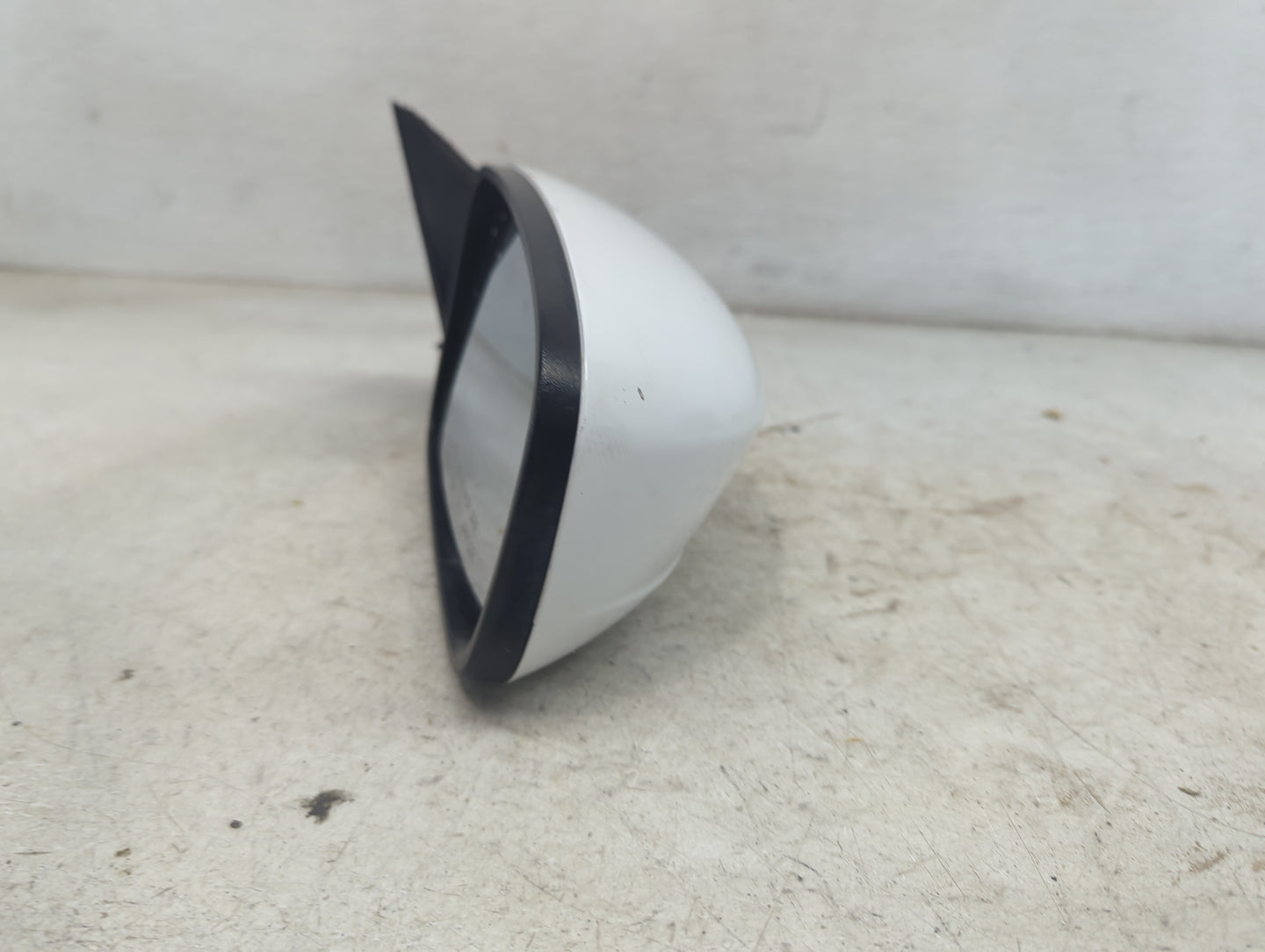 2011-2014 Dodge Charger Passenger Side View Mirror - Right Door Mirror OEM Used - Oemusedautoparts1.com