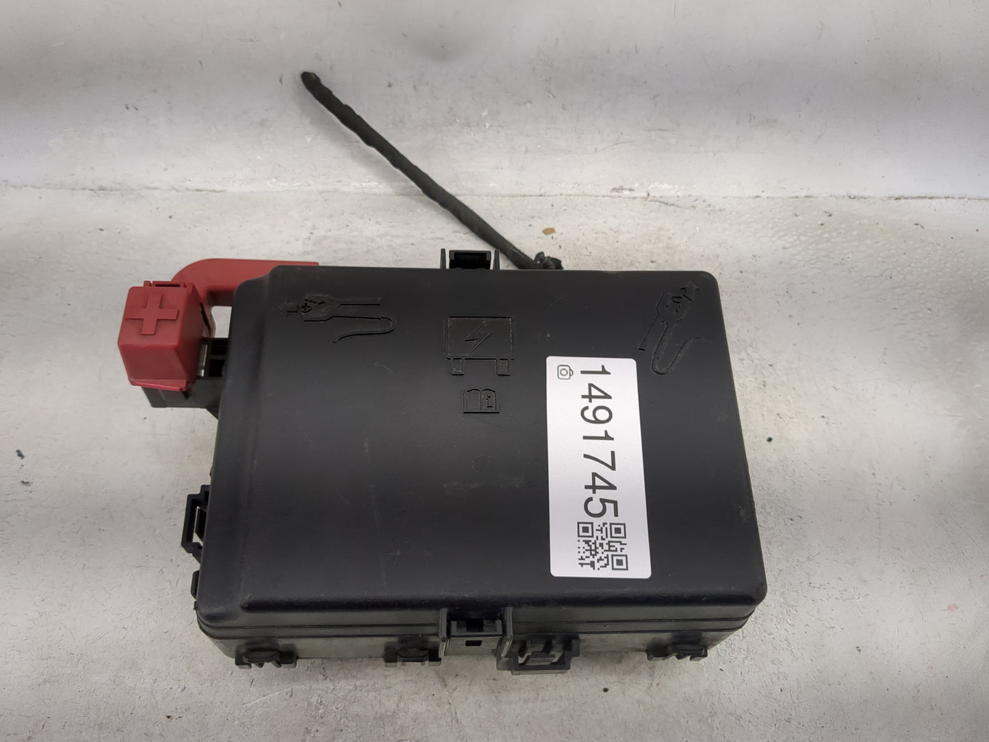 2012-2014 Dodge Charger Fusebox Fuse Box Panel Relay Module P/N:68202725AB T-AW-12223 Fits Fits 2012 2013 2014 OEM Used Auto