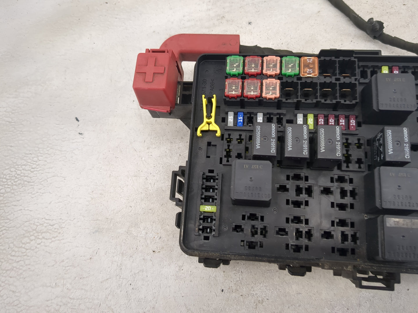 2012-2014 Dodge Charger Fusebox Fuse Box Panel Relay Module P/N:68202725AB T-AW-12223 Fits Fits 2012 2013 2014 OEM Used Auto
