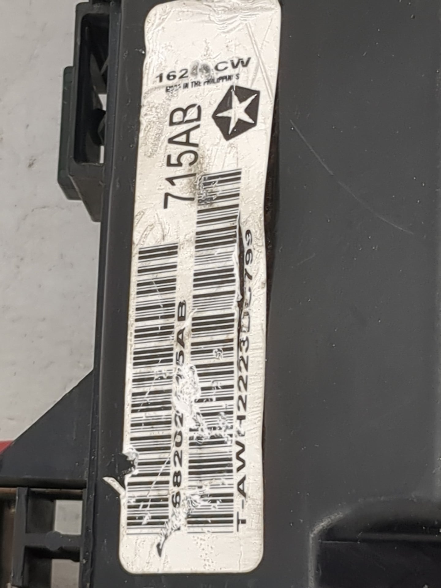 2012-2014 Dodge Charger Fusebox Fuse Box Panel Relay Module P/N:68202725AB T-AW-12223 Fits Fits 2012 2013 2014 OEM Used Auto