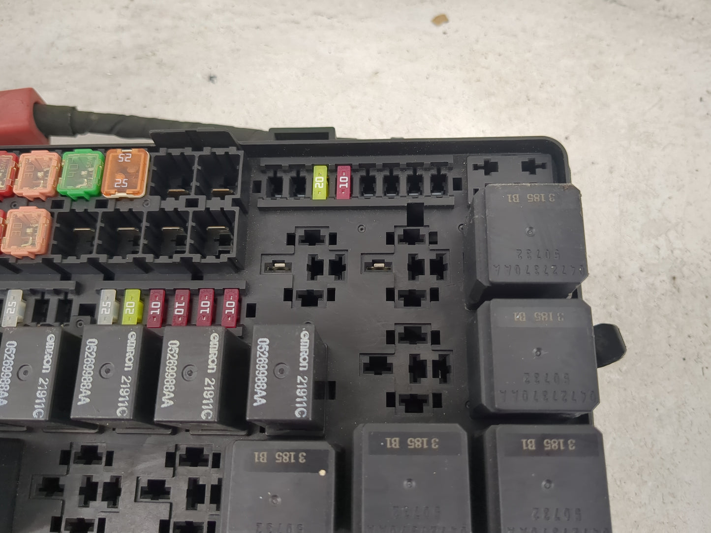 2012-2014 Dodge Charger Fusebox Fuse Box Panel Relay Module P/N:P68202717AB 16238CW, 717AB Fits Fits 2012 2013 2014 OEM Used