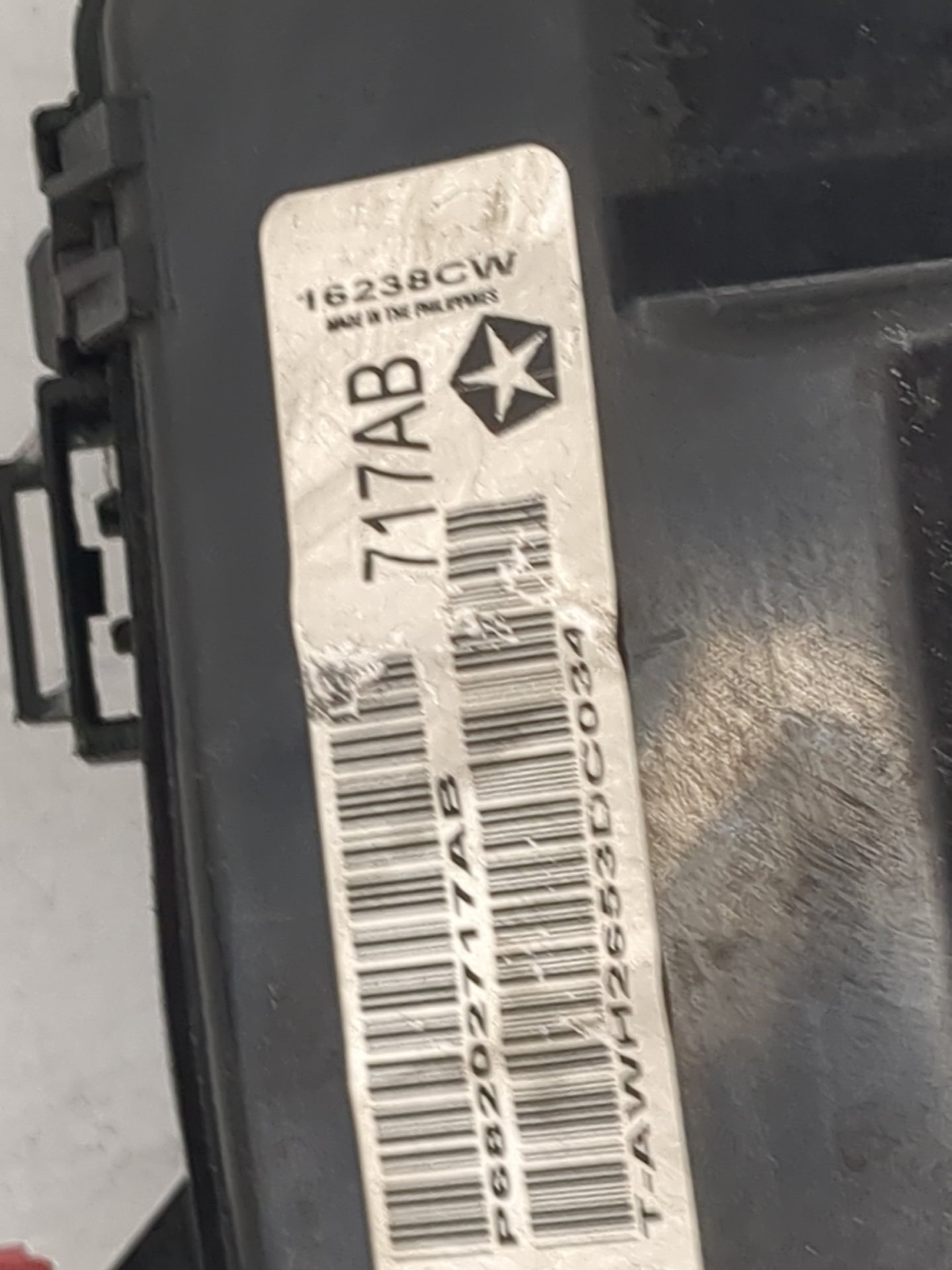 2012-2014 Dodge Charger Fusebox Fuse Box Panel Relay Module P/N:P68202717AB 16238CW, 717AB Fits Fits 2012 2013 2014 OEM Used