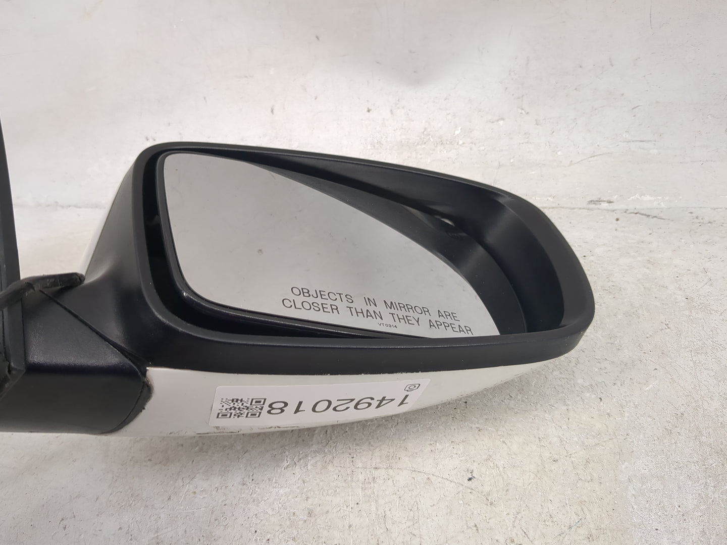 2011-2014 Dodge Charger Passenger Side View Mirror - Right Door Mirror OEM Used - Oemusedautoparts1.com