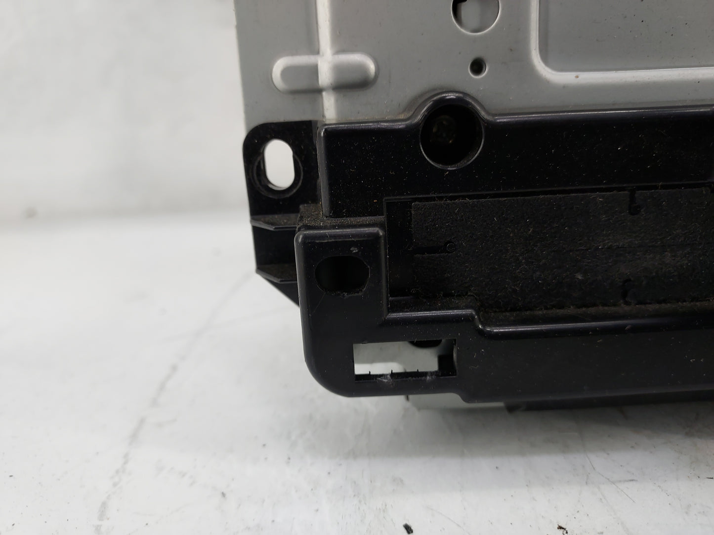 2014 Dodge Charger Radio AM FM Cd Player Receiver Replacement P/N:P68210553AF CQ-ZC03E1GXC Fits OEM Used Auto Parts - Oemuse