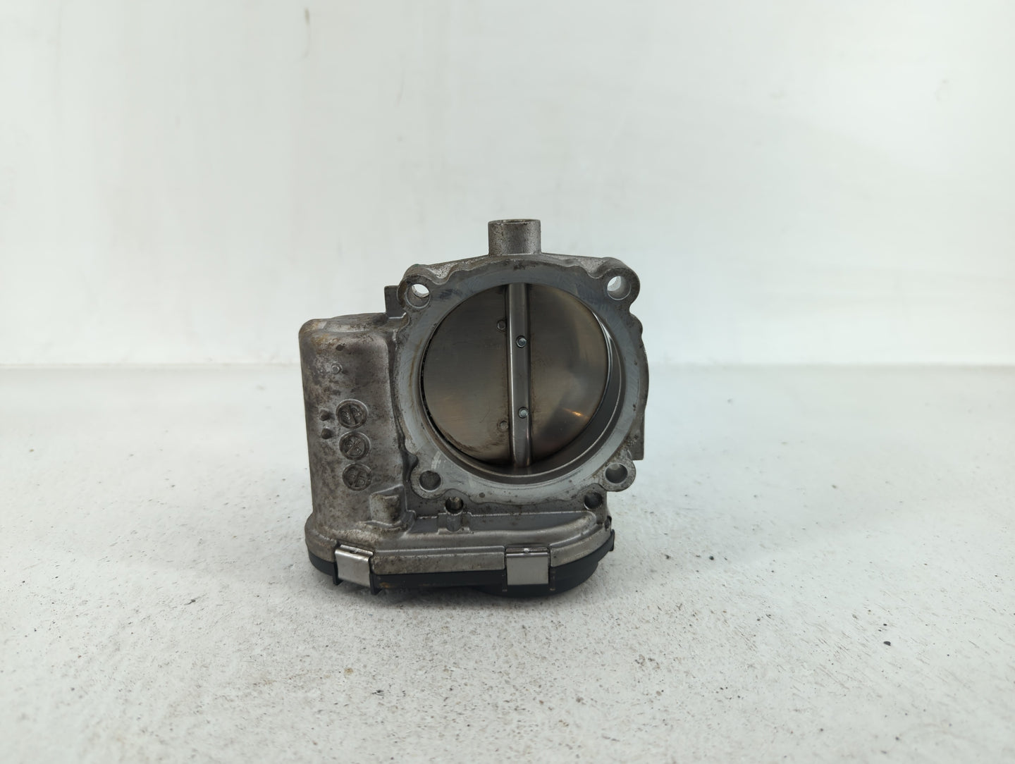 2011-2022 Dodge Charger Throttle Body P/N:05184349AE 05184349AC Fits OEM Used Auto Parts - Oemusedautoparts1.com