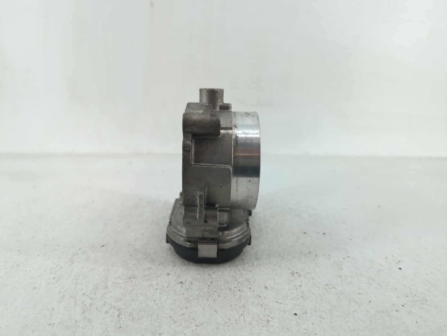 2011-2022 Dodge Charger Throttle Body P/N:05184349AE 05184349AC Fits OEM Used Auto Parts - Oemusedautoparts1.com