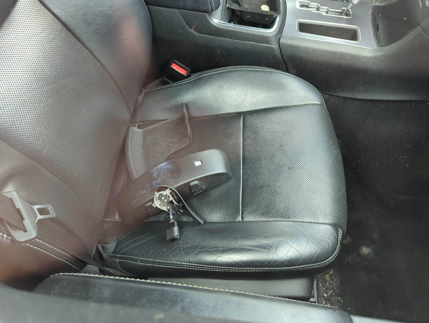 2011-2014 Dodge Charger Passenger Front Seat Oem - Oemusedautoparts1.com