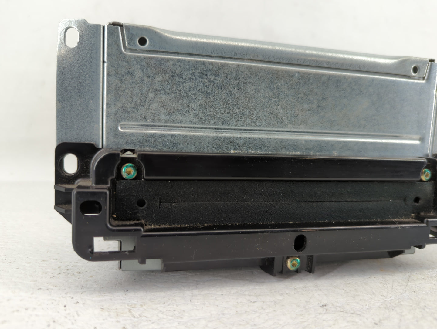 2013-2014 Dodge Charger Am Fm Cd Player Radio Receiver - Oemusedautoparts1.com