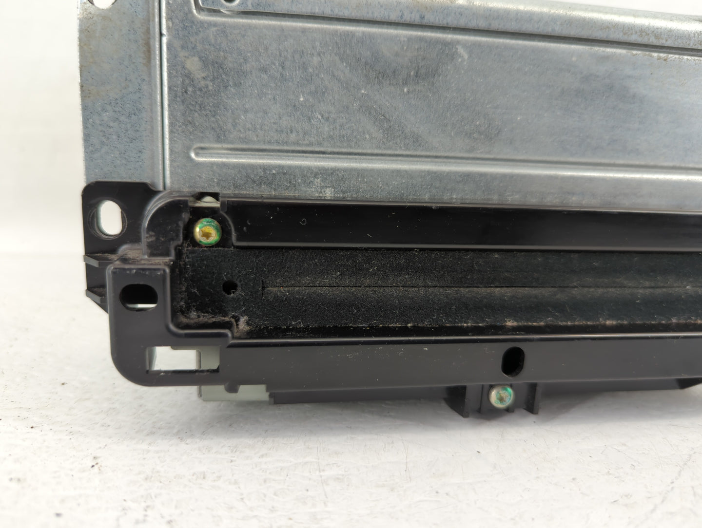 2013-2014 Dodge Charger Am Fm Cd Player Radio Receiver - Oemusedautoparts1.com