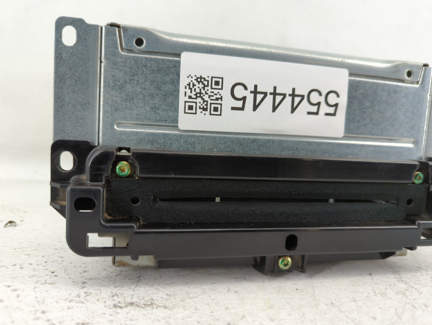 2013-2014 Dodge Charger Am Fm Cd Player Radio Receiver - Oemusedautoparts1.com