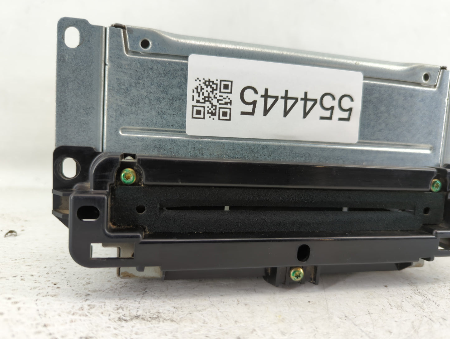 2013-2014 Dodge Charger Am Fm Cd Player Radio Receiver - Oemusedautoparts1.com