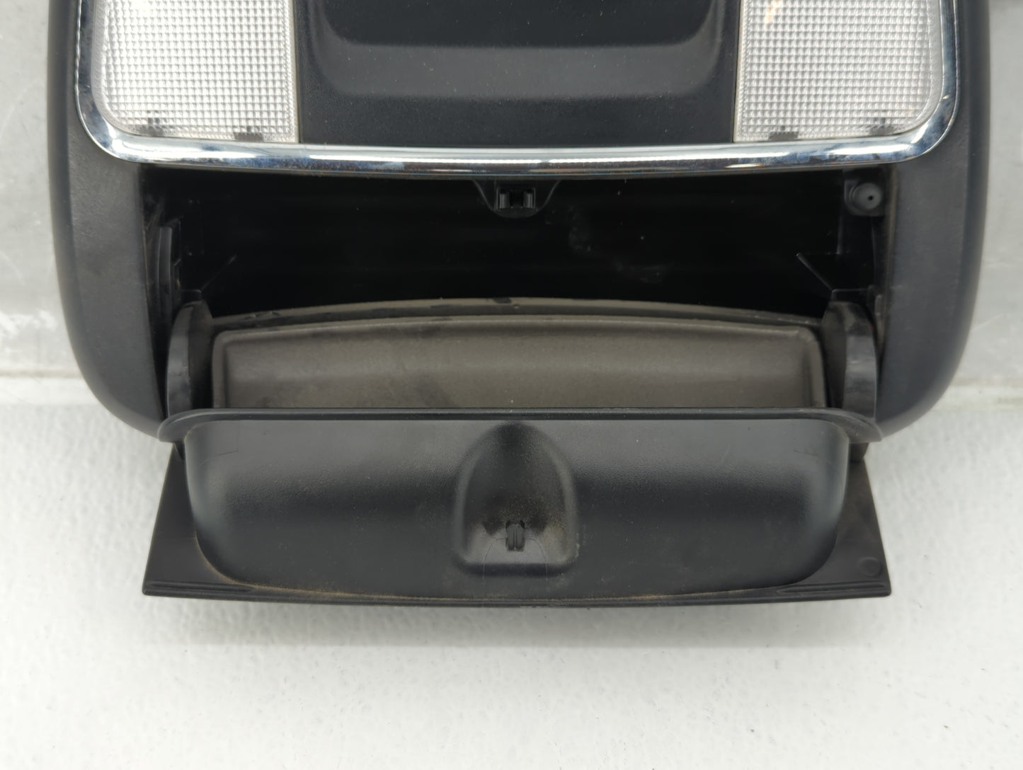 2014 Dodge Charger Overhead Roof Console - Oemusedautoparts1.com