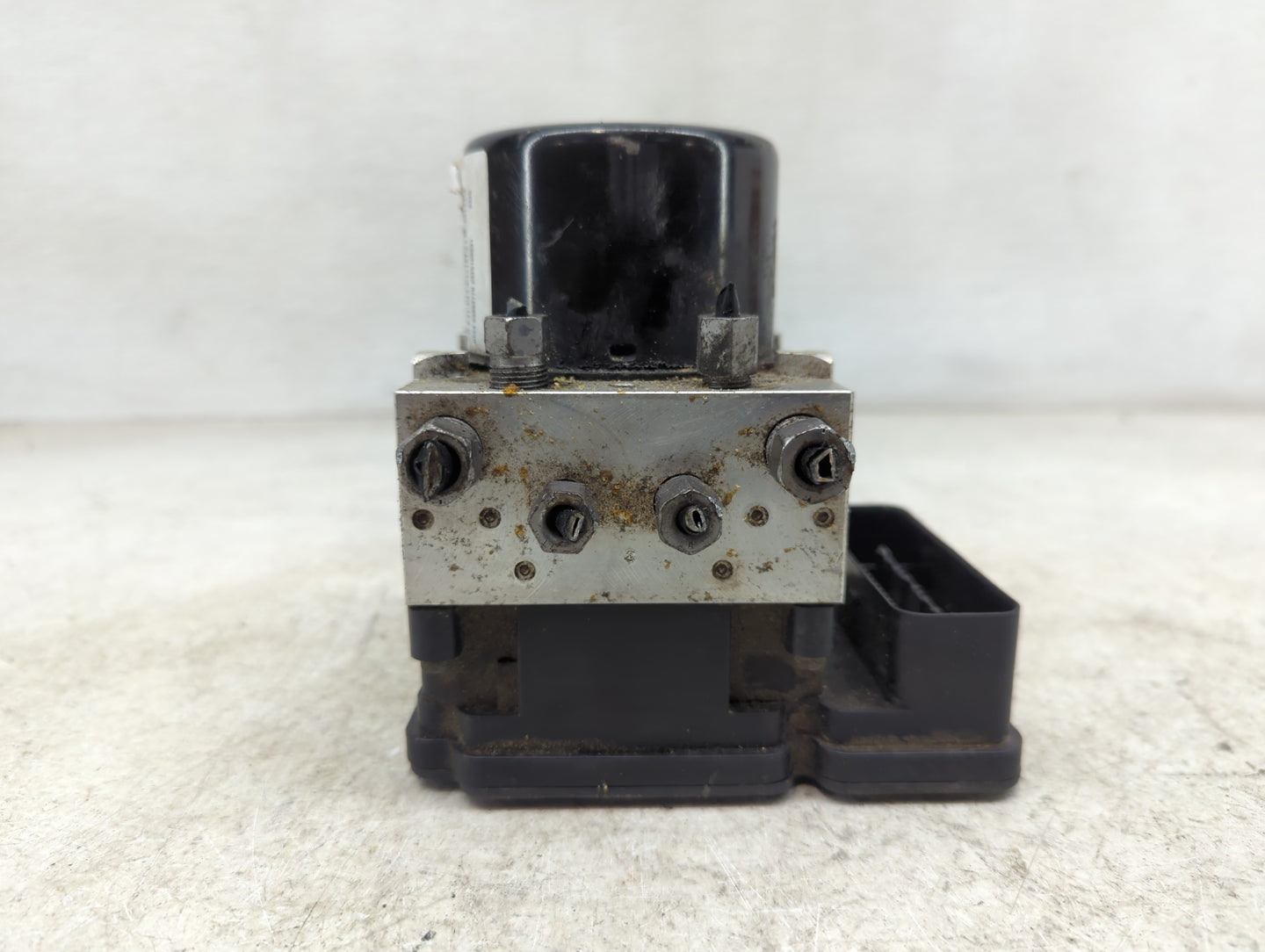2013-2014 Dodge Charger ABS Pump Control Module Replacement P/N:25.0399-2770.4 68210116AA Fits Fits 2013 2014 OEM Used Auto 
