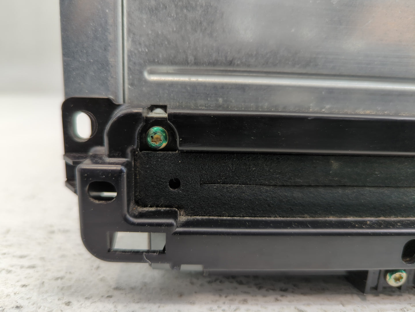 2013-2014 Dodge Charger Am Fm Cd Player Radio Receiver - Oemusedautoparts1.com