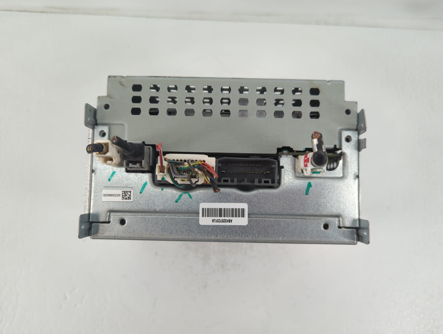 2013-2014 Dodge Charger Radio AM FM Cd Player Receiver Replacement P/N:P68209671AB Fits Fits 2013 2014 OEM Used Auto Parts -