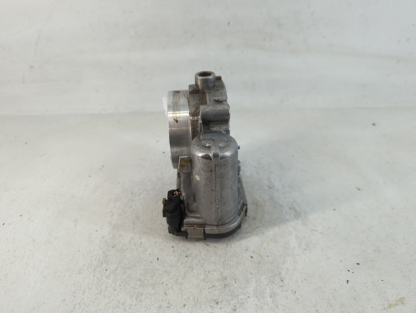 2011-2022 Dodge Charger Throttle Body P/N:05184349AC 0 280 750 570 Fits OEM Used Auto Parts - Oemusedautoparts1.com