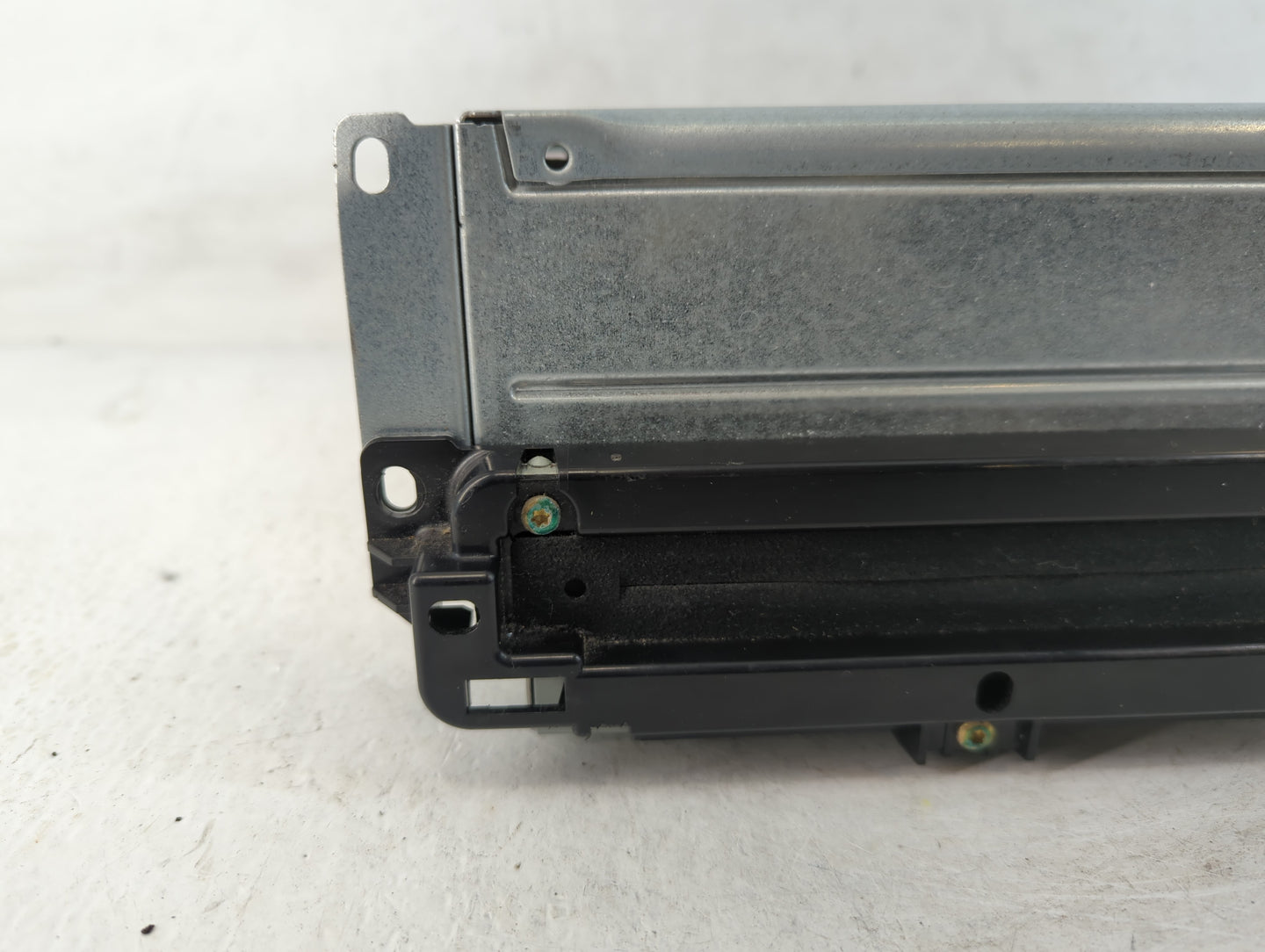 2013-2014 Dodge Charger Radio AM FM Cd Player Receiver Replacement P/N:P68209671AB Fits Fits 2013 2014 OEM Used Auto Parts -