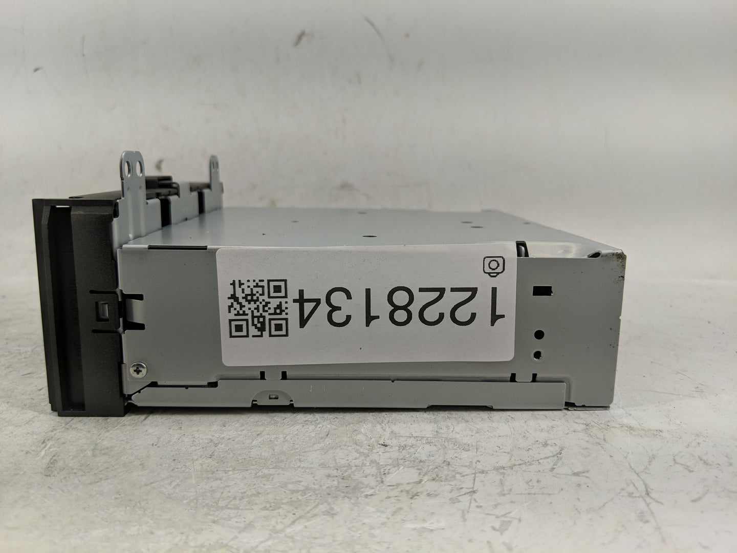 2014 Dodge Dart Radio AM FM Cd Player Receiver Replacement P/N:P05091057AD Fits OEM Used Auto Parts - Oemusedautoparts1.com