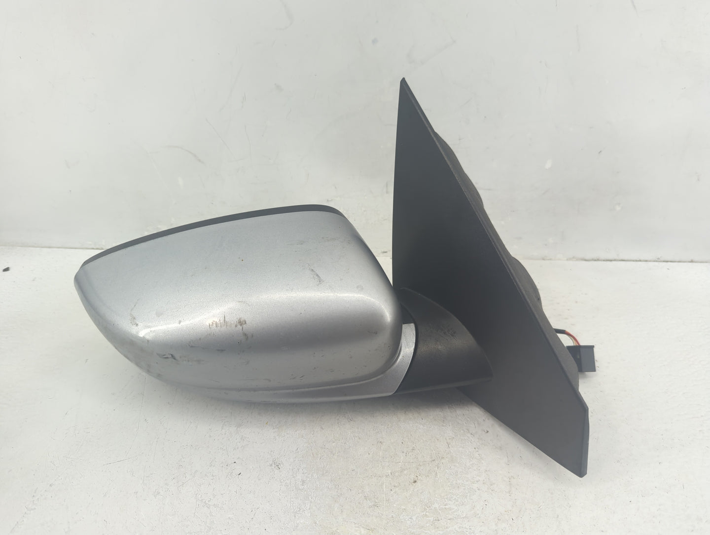 2013-2016 Dodge Dart Passenger Side View Mirror - Right Door Mirror OEM Used - Oemusedautoparts1.com