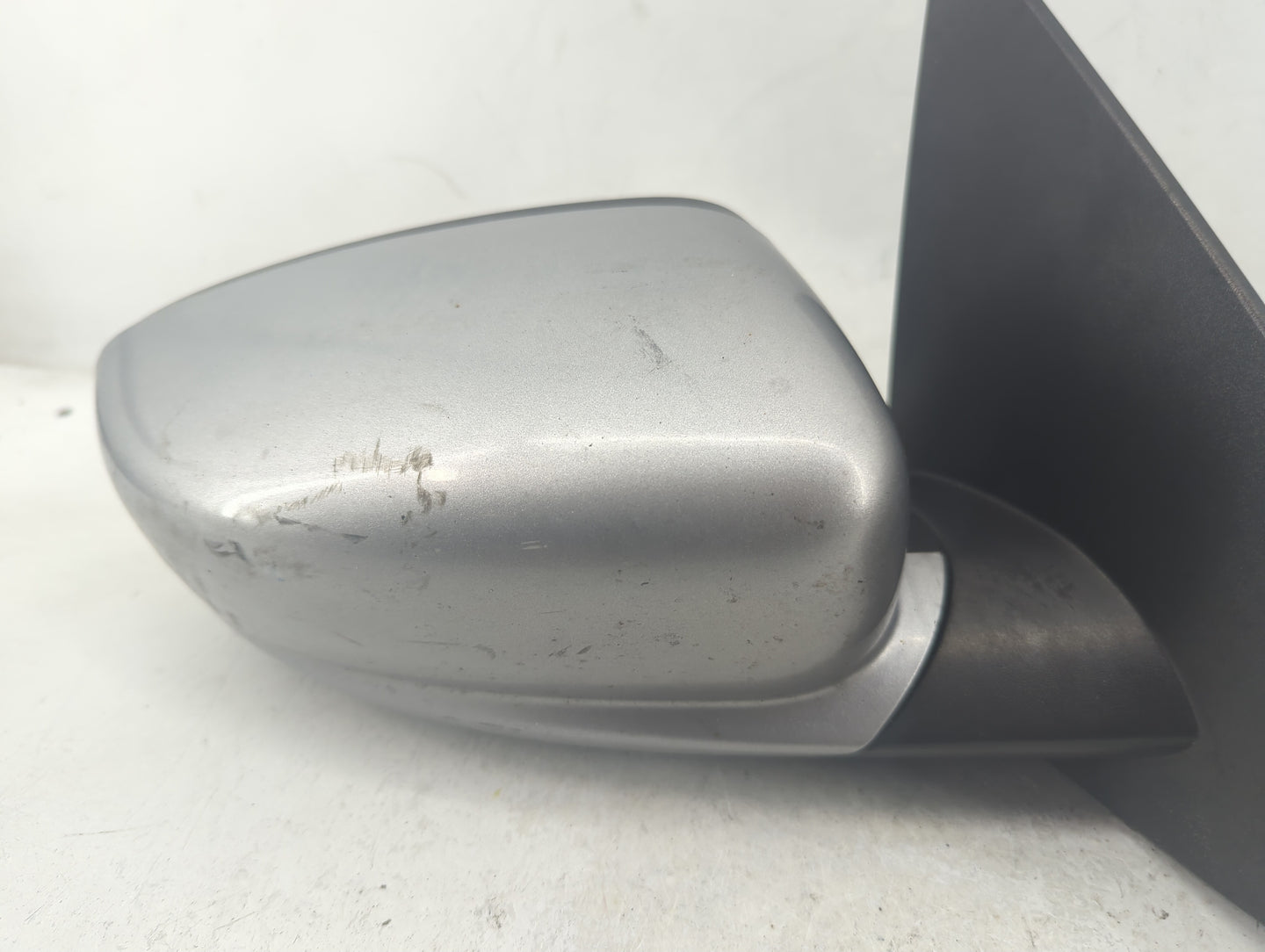 2013-2016 Dodge Dart Passenger Side View Mirror - Right Door Mirror OEM Used - Oemusedautoparts1.com