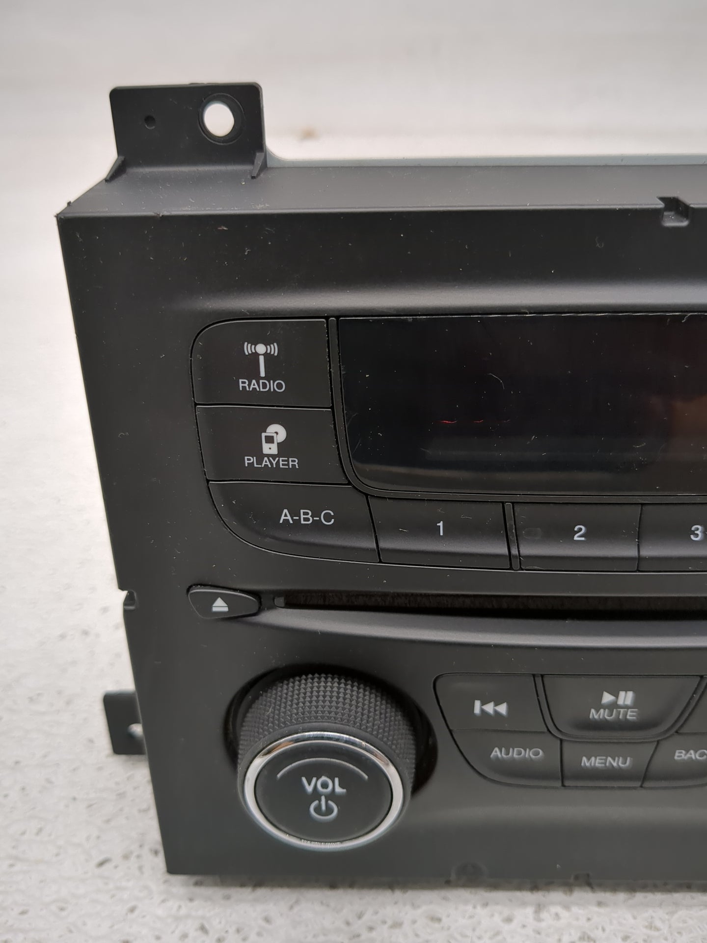 2013-2014 Dodge Dart Radio AM FM Cd Player Receiver Replacement P/N:04692356AH Fits Fits 2013 2014 OEM Used Auto Parts - Oem