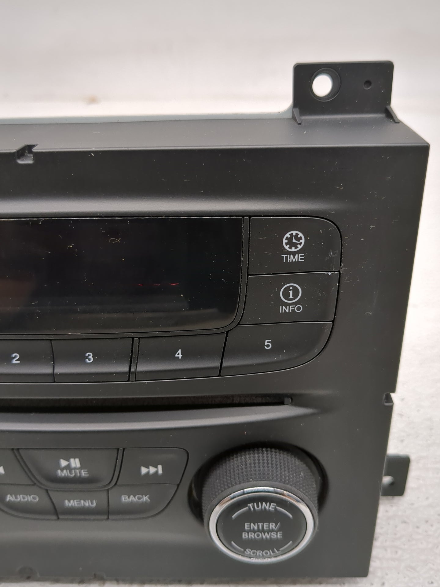 2013-2014 Dodge Dart Radio AM FM Cd Player Receiver Replacement P/N:04692356AH Fits Fits 2013 2014 OEM Used Auto Parts - Oem
