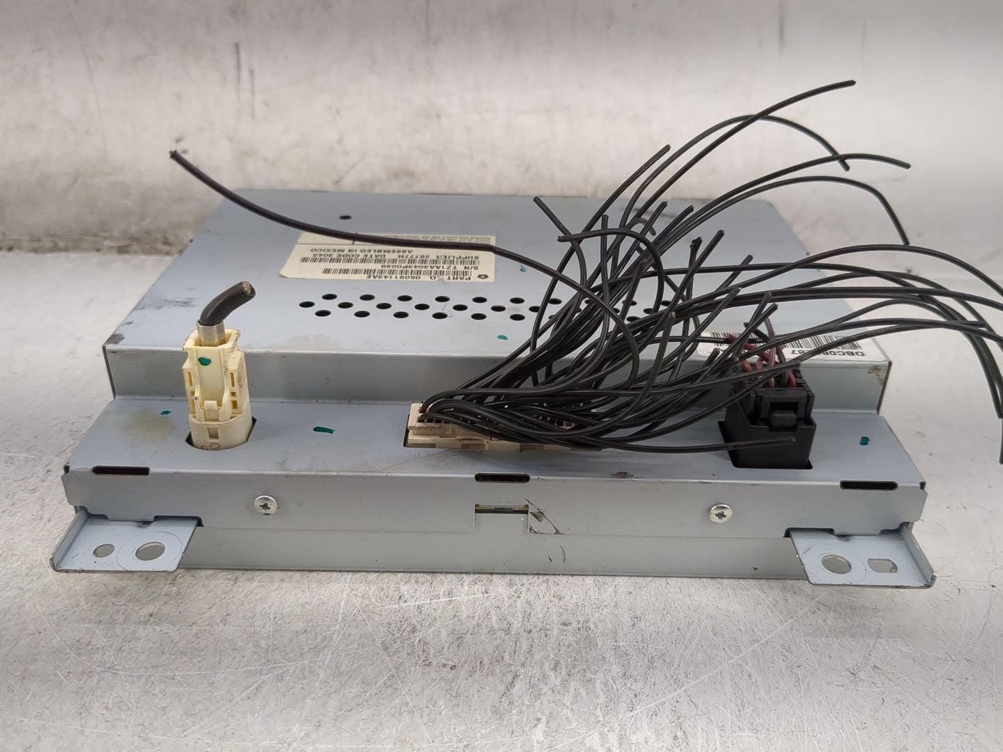 2013-2016 Dodge Dart Information Display Screen - Oemusedautoparts1.com